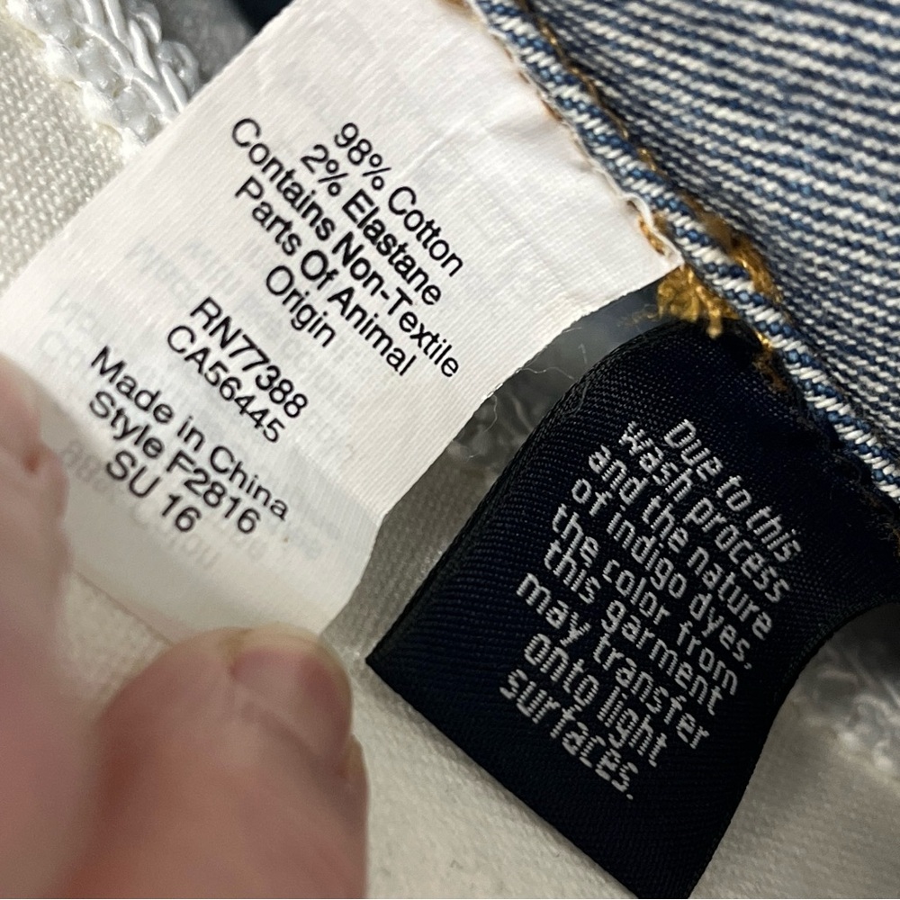 Madewell Blue Jean Jacket, EUC, no tears or bare areas, has all buttons, P2P 17” - Picture 12 of 13